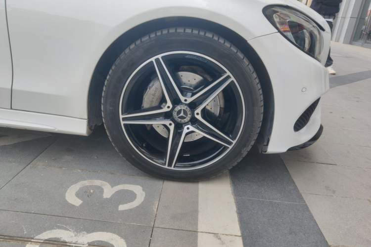 Used Mercedes-Benz C-Class 2018 C 200 Coupe Exterior 7