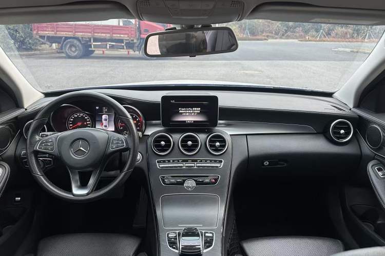 Used Mercedes-Benz C-Class 2018 C 180 L Fashion Edition Sport Version Exterior 9