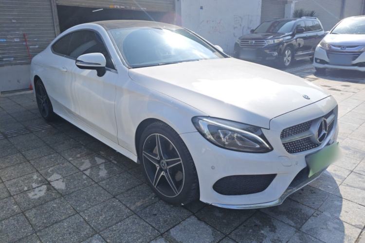 Used Mercedes-Benz C-Class 2018 C 200 Coupe Front Right 45 Deg