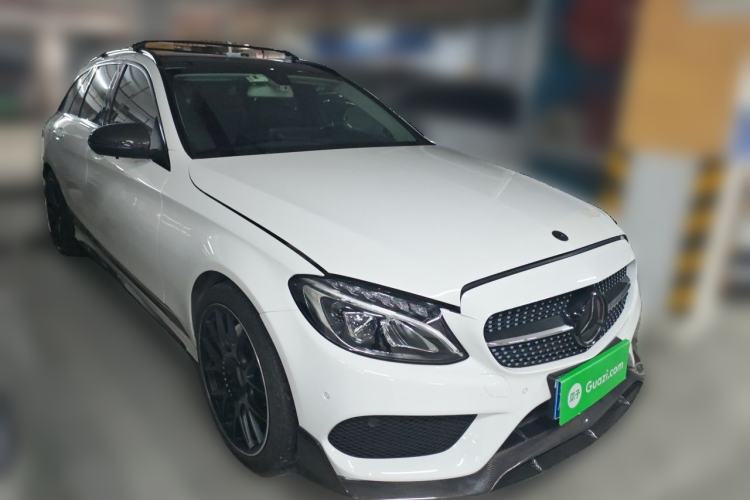 Used Mercedes-Benz C-Class 2018 C 200 Estate Front Right 45 Deg