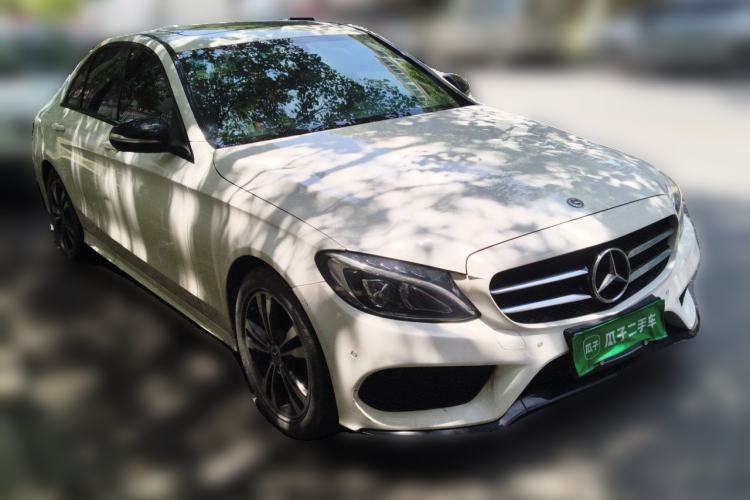 Used Mercedes-Benz C-Class 2018 C 200 Sport Edition Front Right 45 Deg
