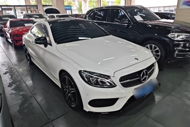 Used Mercedes-Benz C-Class 2018 C 200 Coupe Front Right 45 Deg