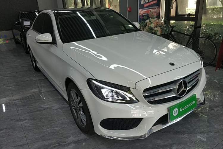 Used Mercedes-Benz C-Class 2018 C 200 L Sport Edition Front Right 45 Deg