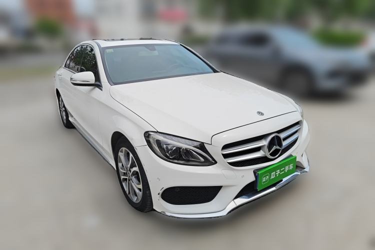 Used Mercedes-Benz C-Class 2018 C 180 L Fashion Edition Sport Version Front Right 45 Deg