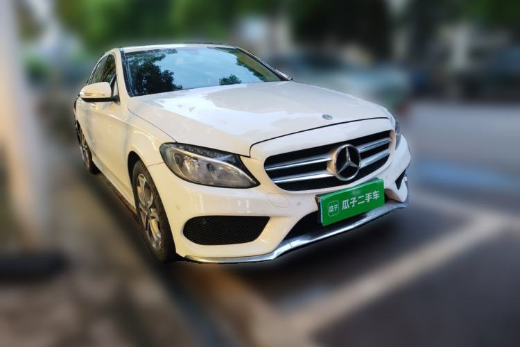 Used Mercedes-Benz C-Class 2018 C 180 L Fashion Edition Sport Version Front Right 45 Deg