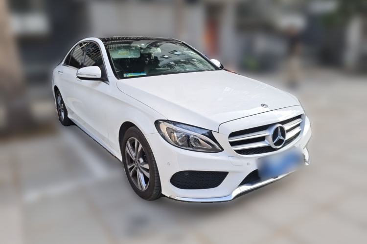 Used Mercedes-Benz C-Class 2018 C 200 Sport Edition Front Right 45 Deg