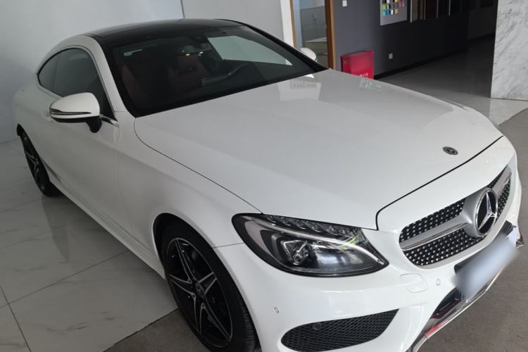 Used Mercedes-Benz C-Class 2018 C 200 Coupe Front Right 45 Deg