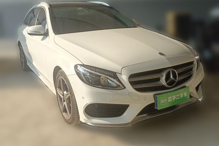 Used Mercedes-Benz C-Class 2018 C 200 Estate Front Right 45 Deg