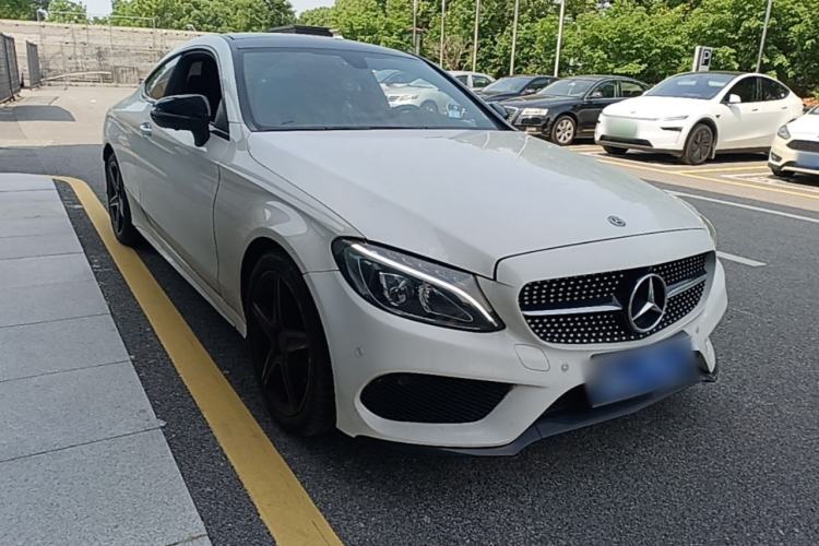 Used Mercedes-Benz C-Class 2018 C 200 Coupe Front Right 45 Deg