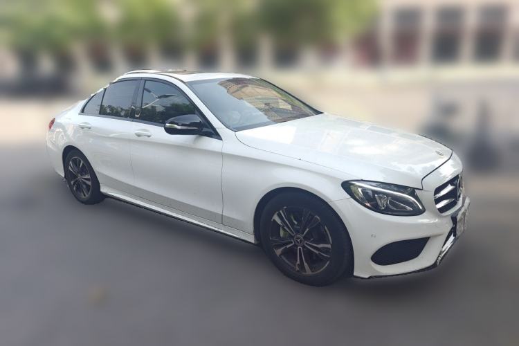 Used Mercedes-Benz C-Class 2018 C 200 Sport Edition Front Right 45 Deg