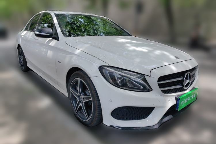 Used Mercedes-Benz C-Class 2018 C 200 Achievement Special Edition Front Right 45 Deg