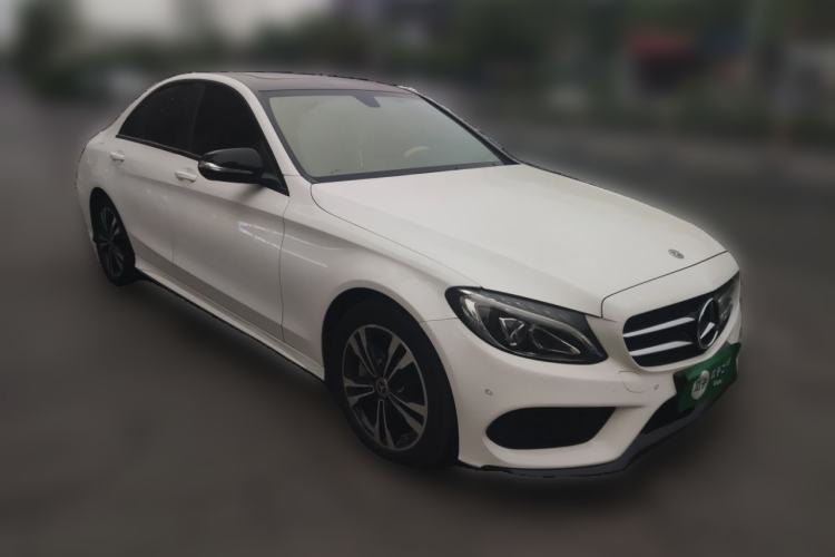 Used Mercedes-Benz C-Class 2018 C 200 Sport Edition Front Right 45 Deg