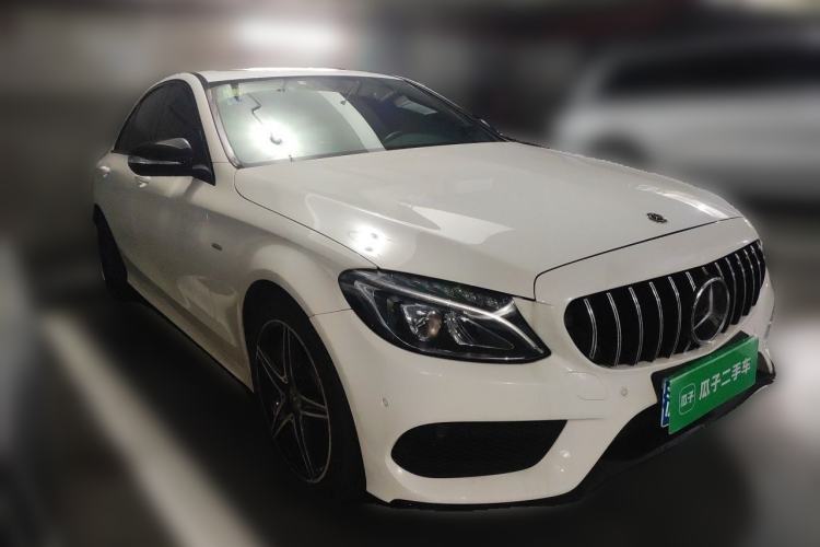 Used Mercedes-Benz C-Class 2018 C 200 Achievement Special Edition Front Right 45 Deg