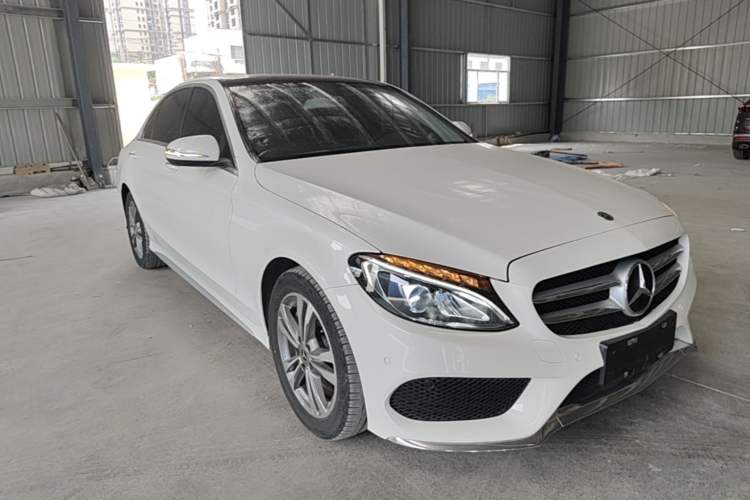 Used Mercedes-Benz C-Class 2018 C 200 L Sport Edition Front Right 45 Deg