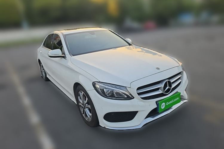 Used Mercedes-Benz C-Class 2018 C 180 L Fashion Edition Sport Version Front Right 45 Deg