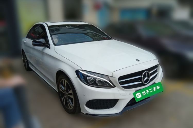 Used Mercedes-Benz C-Class 2018 C 200 Sport Edition Front Right 45 Deg