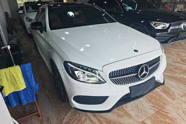 Used Mercedes-Benz C-Class 2018 C 200 Coupe Front Right 45 Deg