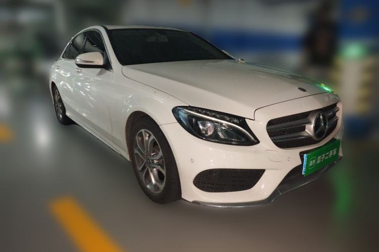 Used Mercedes-Benz C-Class 2018 C 180 L Fashion Edition Sport Version Front Right 45 Deg