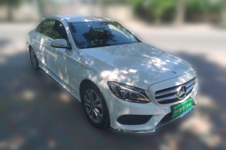 Used Mercedes-Benz C-Class 2018 C 180 L Fashion Edition Sport Version Front Right 45 Deg