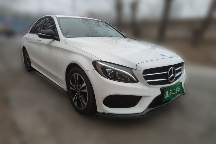 Used Mercedes-Benz C-Class 2018 C 200 Sport Edition Front Right 45 Deg