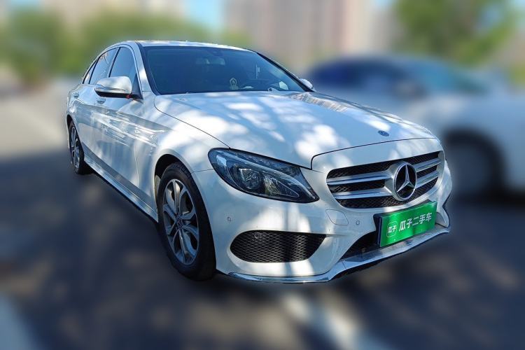 Used Mercedes-Benz C-Class 2018 C 180 L Fashion Edition Sport Version Front Right 45 Deg