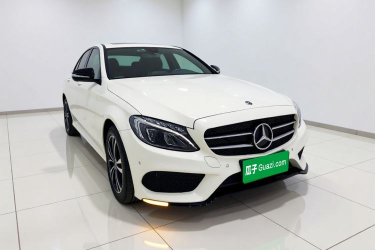 Used Mercedes-Benz C-Class 2018 C 200 Sport Edition Front Right 45 Deg