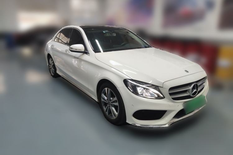 Used Mercedes-Benz C-Class 2018 C 200 L Sport Edition Front Right 45 Deg