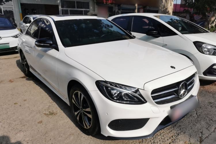 Used Mercedes-Benz C-Class 2018 C 200 Sport Edition Front Right 45 Deg