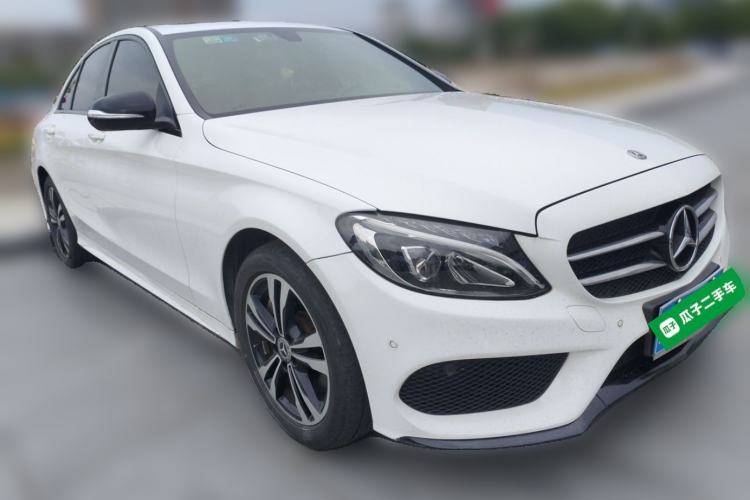 Used Mercedes-Benz C-Class 2018 C 200 Sport Edition Front Right 45 Deg