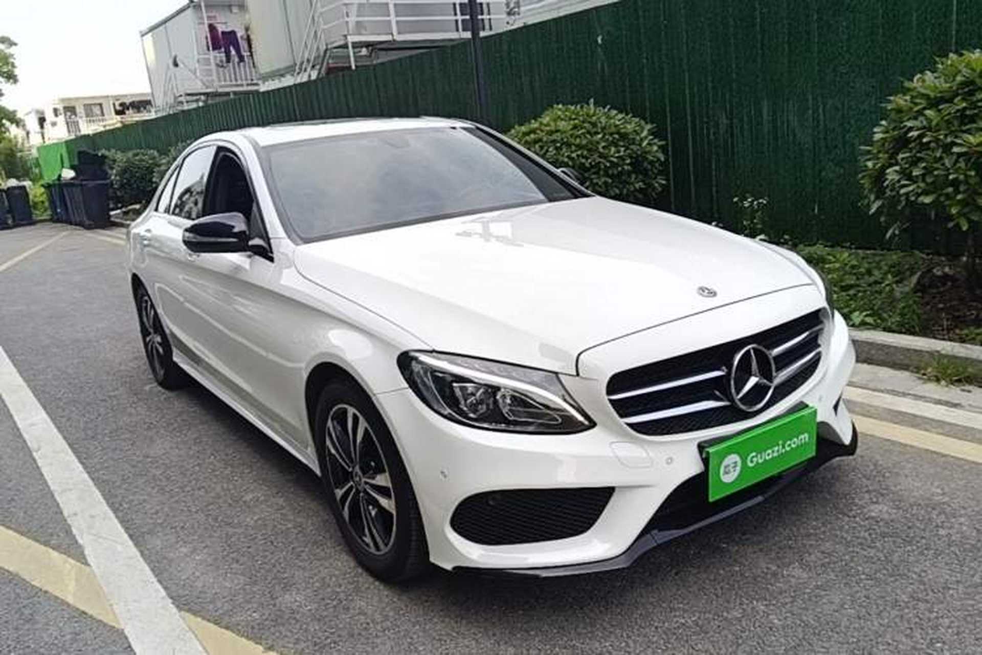 Used Mercedes-Benz C-Class 2018 C 200 Sport Edition Front Right 45 Deg