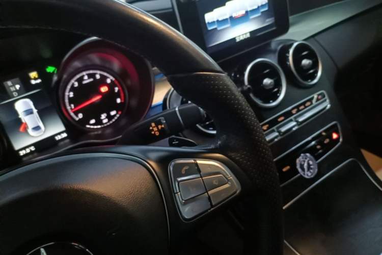 Used Mercedes-Benz C-Class 2018 C 200 L Sport Edition Gear Lever