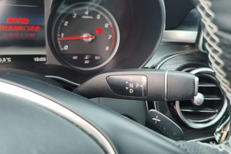 Used Mercedes-Benz C-Class 2018 C 180 L Fashion Edition Sport Version Gear Lever