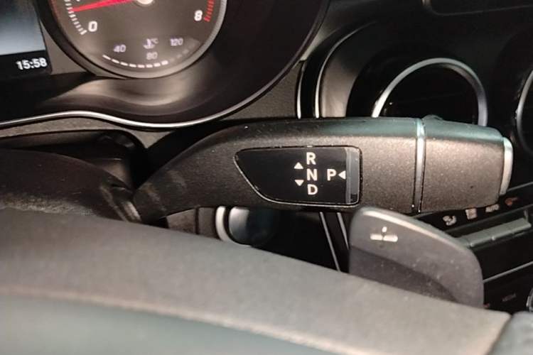 Used Mercedes-Benz C-Class 2018 C 200 L Sport Edition Achievement Special Edition Gear Lever