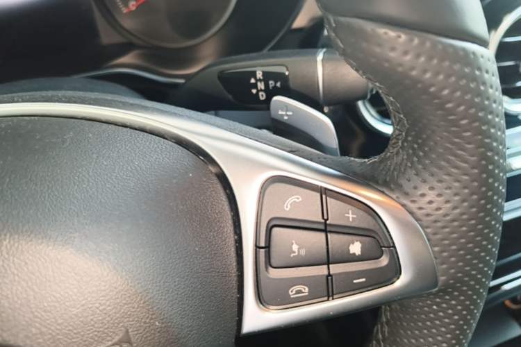 Used Mercedes-Benz C-Class 2018 C 200 Sport Edition Gear Lever
