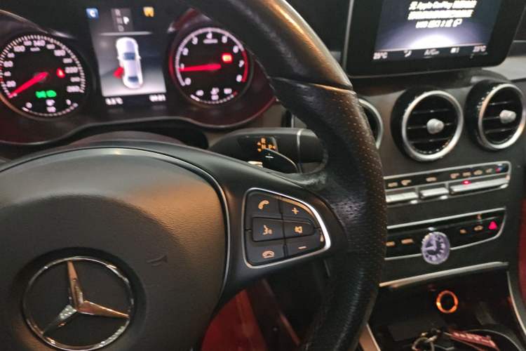 Used Mercedes-Benz C-Class 2018 C 180 L Fashion Edition Sport Version Gear Lever