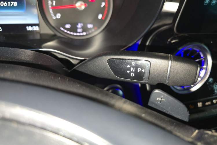 Used Mercedes-Benz C-Class 2018 C 200 L Sport Edition Achievement Special Edition Gear Lever