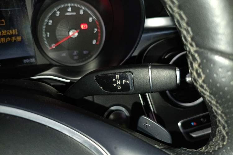 Used Mercedes-Benz C-Class 2018 C 200 L Sport Edition Gear Lever