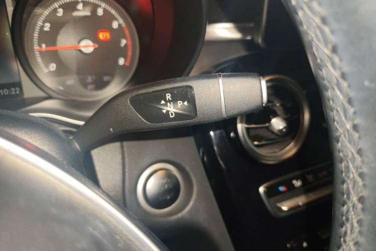 Used Mercedes-Benz C-Class 2018 C 200 Coupe Gear Lever