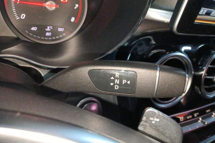 Used Mercedes-Benz C-Class 2018 C 200 Coupe Gear Lever