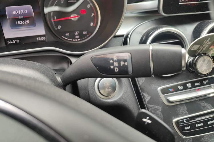 Used Mercedes-Benz C-Class 2018 C 200 L Sport Edition Gear Lever