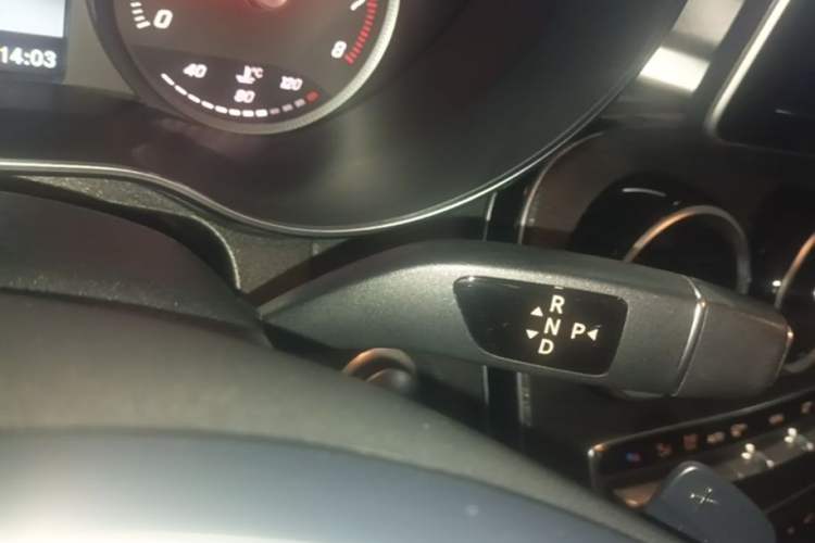 Used Mercedes-Benz C-Class 2018 C 200 L Sport Edition Gear Lever