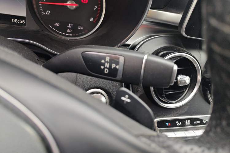 Used Mercedes-Benz C-Class 2018 C 200 L Sport Edition Achievement Special Edition Gear Lever