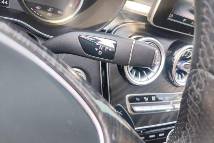 Used Mercedes-Benz C-Class 2018 C 200 L Sport Edition Gear Lever