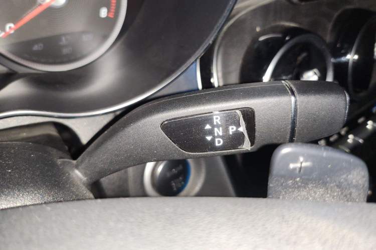 Used Mercedes-Benz C-Class 2018 C 200 L Sport Edition Gear Lever