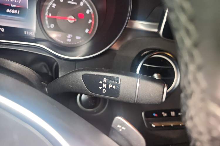 Used Mercedes-Benz C-Class 2018 C 200 Coupe Gear Lever