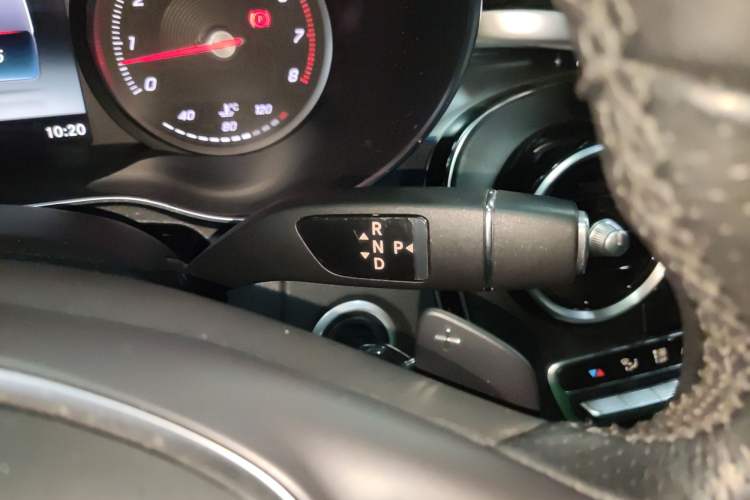 Used Mercedes-Benz C-Class 2018 C 200 L 4MATIC Sport Edition Gear Lever