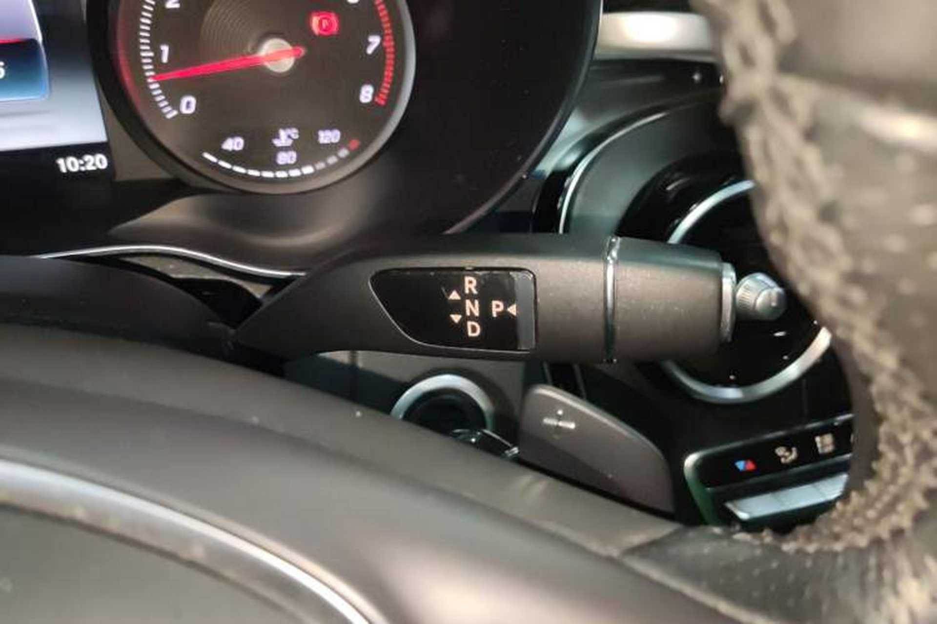 Used Mercedes-Benz C-Class 2018 C 200 L 4MATIC Sport Edition Gear Lever