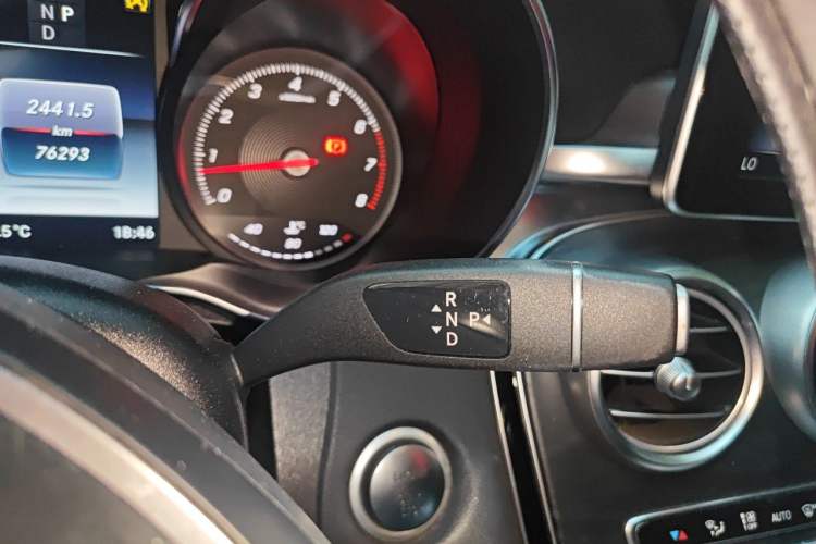 Used Mercedes-Benz C-Class 2018 C 200 Estate Gear Lever