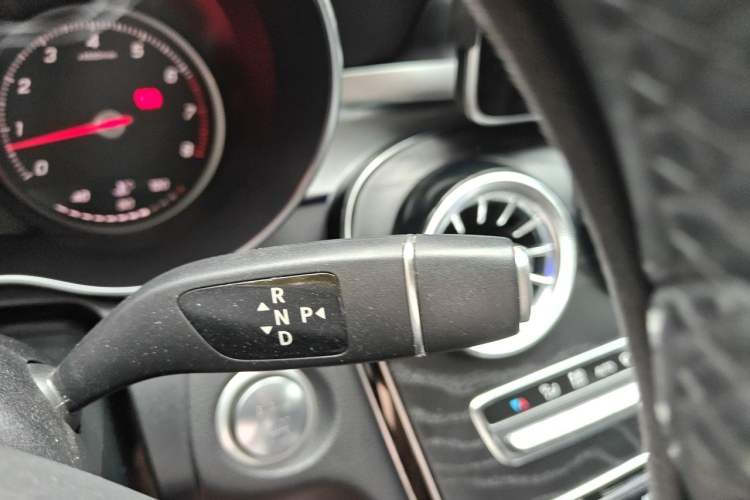 Used Mercedes-Benz C-Class 2018 C 180 L Dynamic Sports Edition Gear Lever