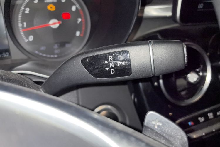 Used Mercedes-Benz C-Class 2018 C 200 Sport Edition Gear Lever